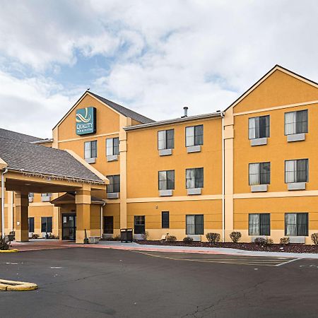 Quality Inn & Suites Near I-80 And I-294 Harvey Exterior foto